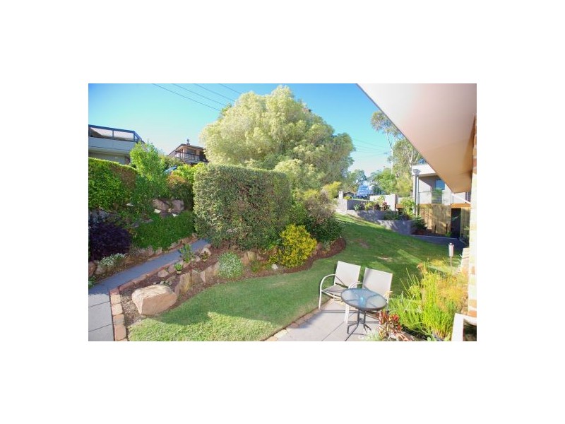 8 Lyndel Close, Soldiers Point NSW 2317