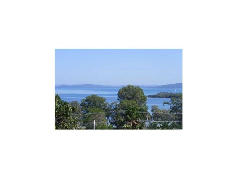 8 Lyndel Close, Soldiers Point NSW 2317