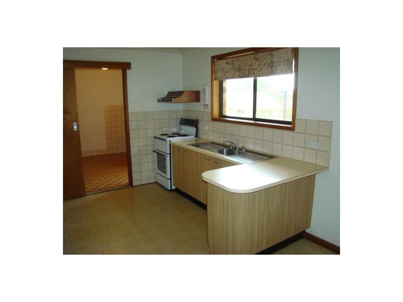 12 Upton Street, Soldiers Point NSW 2317