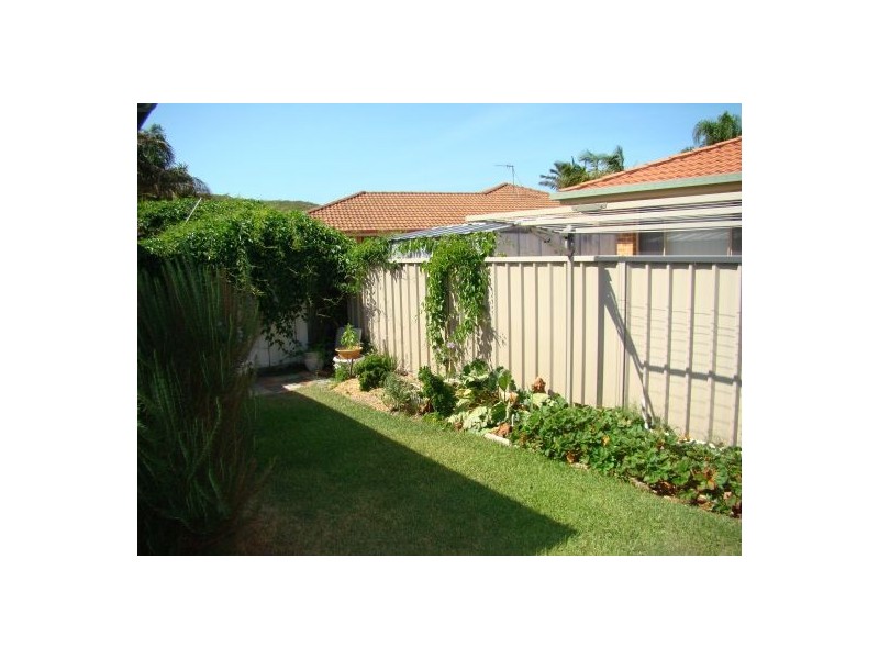 2/25 Whitesands Road, Fingal Bay NSW 2315