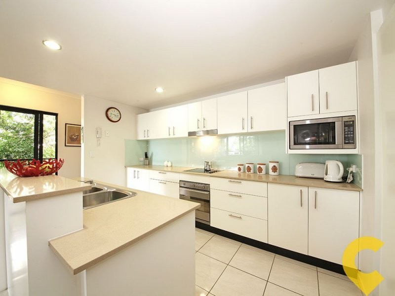 10/30 Gayundah Esplande, Woody Point QLD 4019