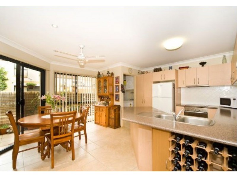 6/46 Georgina Street, Woody Point QLD 4019