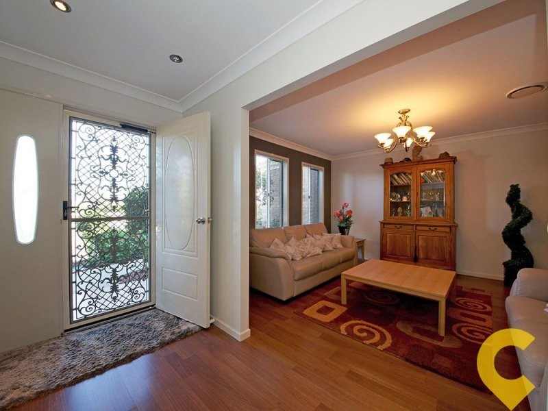 4 Lucas St, Scarborough QLD 4020