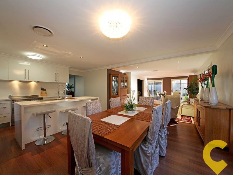 4 Lucas St, Scarborough QLD 4020