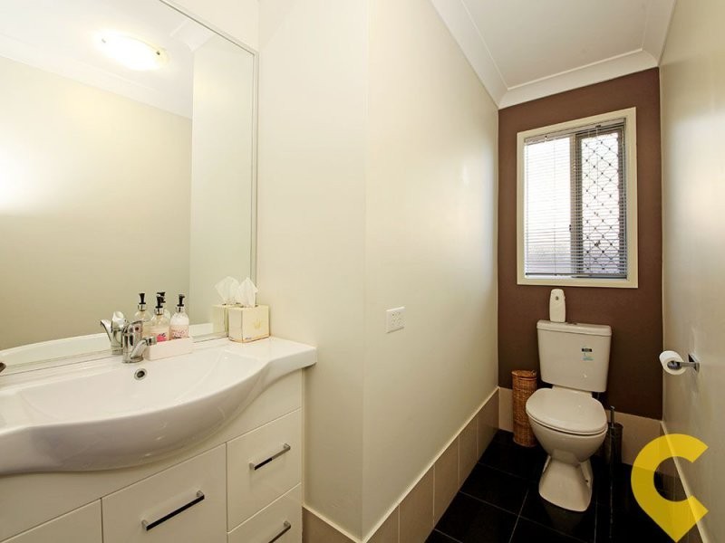 4 Lucas St, Scarborough QLD 4020