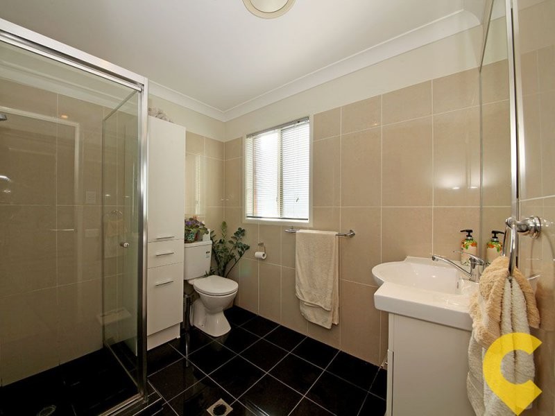 4 Lucas St, Scarborough QLD 4020