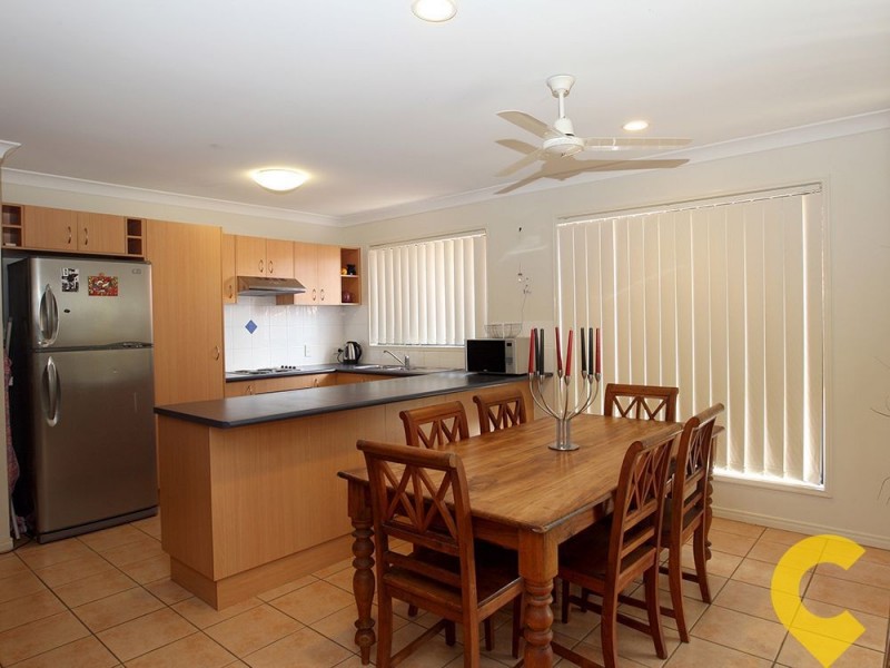 2/22 Lady Bowen Parade, Rothwell QLD 4022