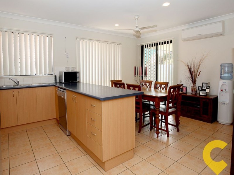 2/22 Lady Bowen Parade, Rothwell QLD 4022