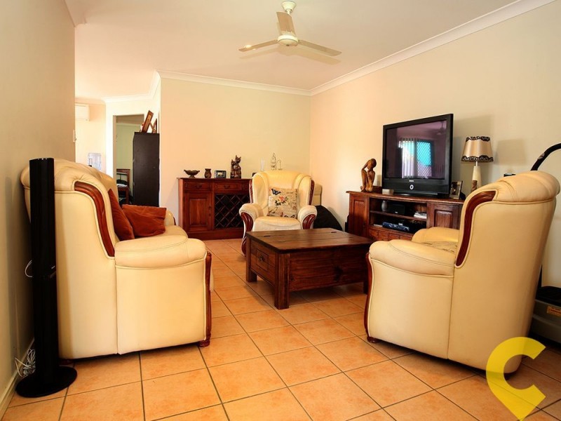 2/22 Lady Bowen Parade, Rothwell QLD 4022