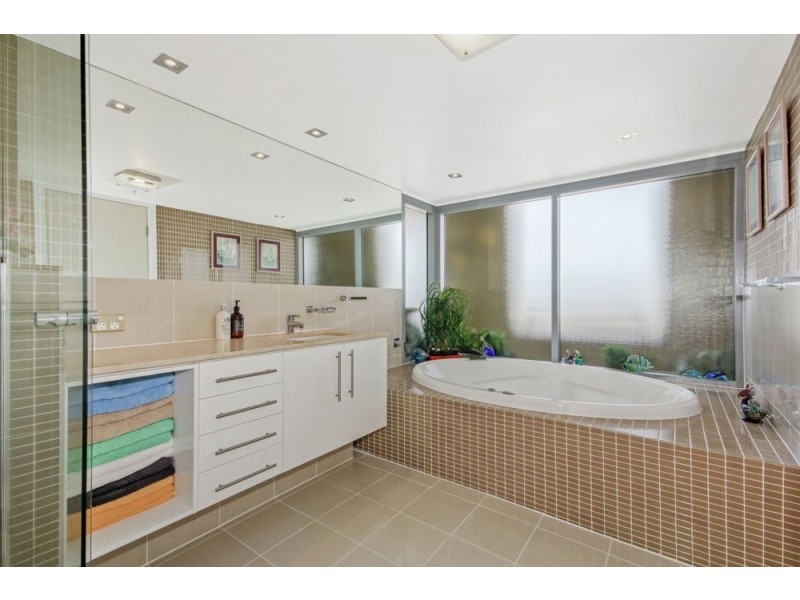 905/185 Redcliffe Parade, Redcliffe QLD 4020