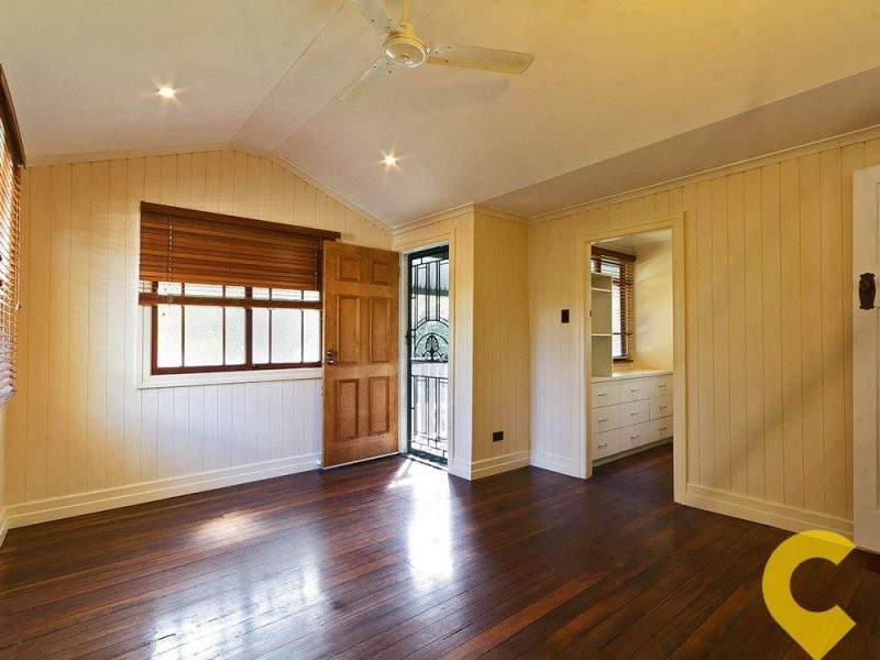 17 Moore Street, Enoggera QLD 4051