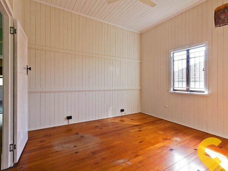 17 Moore Street, Enoggera QLD 4051