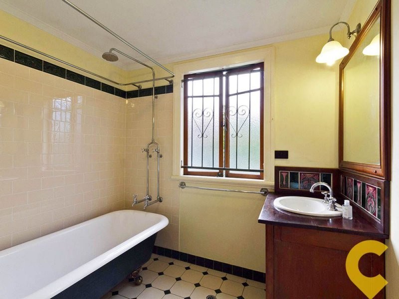 17 Moore Street, Enoggera QLD 4051