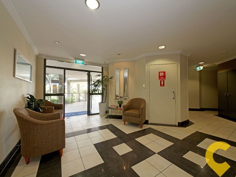 11/41 Anzac Avenue, Redcliffe QLD 4020