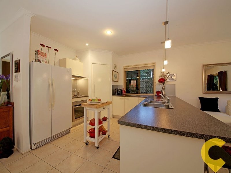41 Palmtree Avenue, Scarborough QLD 4020