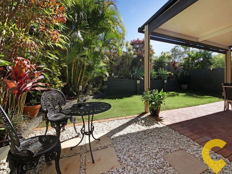 41 Palmtree Avenue, Scarborough QLD 4020