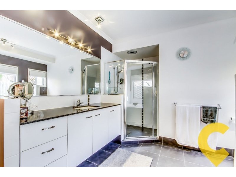 3a Benson Street, Scarborough QLD 4020