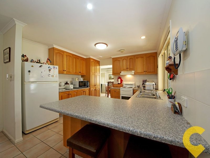 11 Columbia Court, Newport QLD 4020