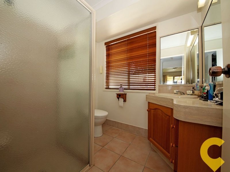 11 Columbia Court, Newport QLD 4020