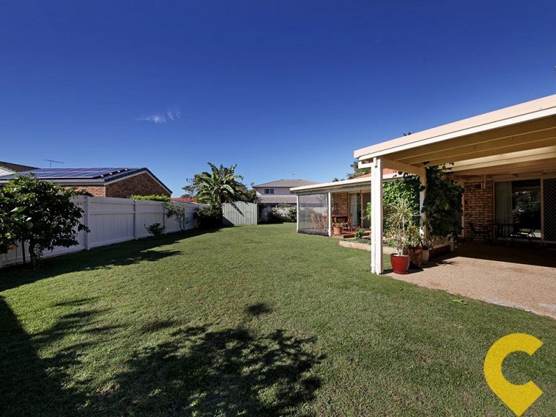 11 Columbia Court, Newport QLD 4020