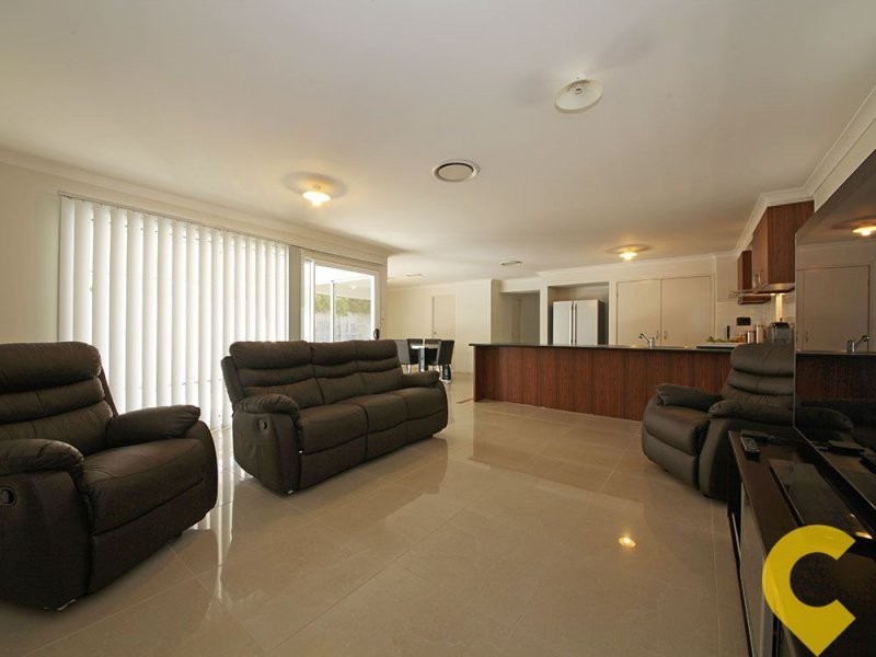 33 Longland Street, Redcliffe QLD 4020