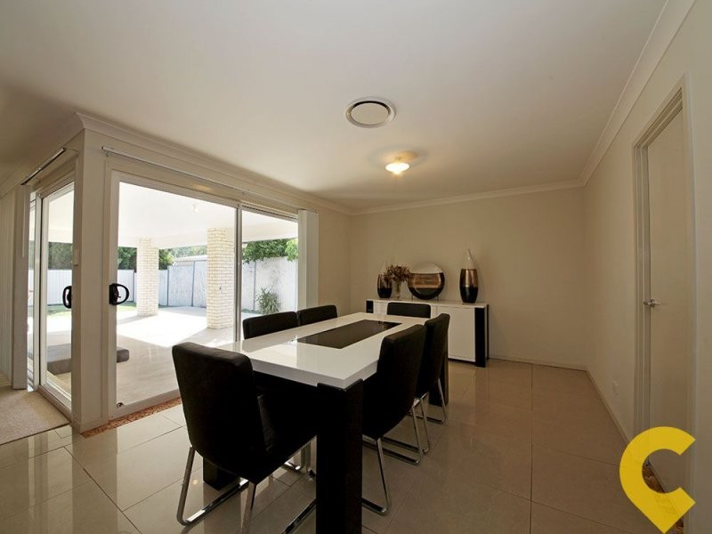 33 Longland Street, Redcliffe QLD 4020