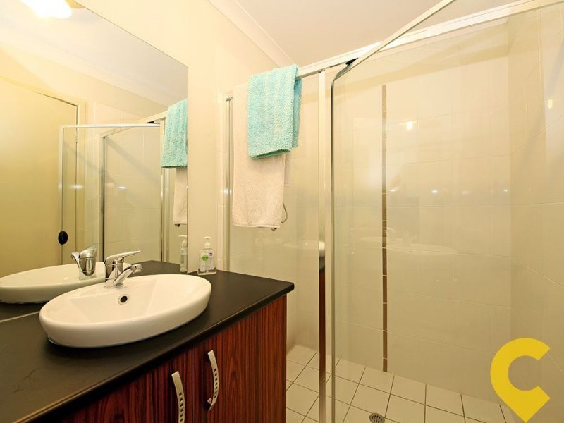 33 Longland Street, Redcliffe QLD 4020