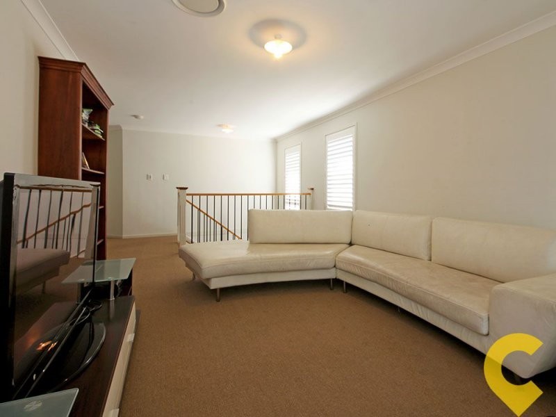 33 Longland Street, Redcliffe QLD 4020