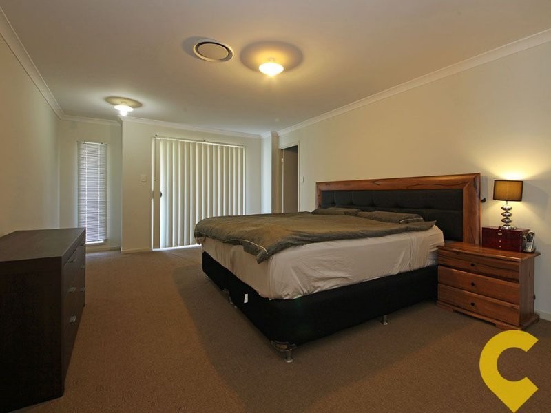 33 Longland Street, Redcliffe QLD 4020