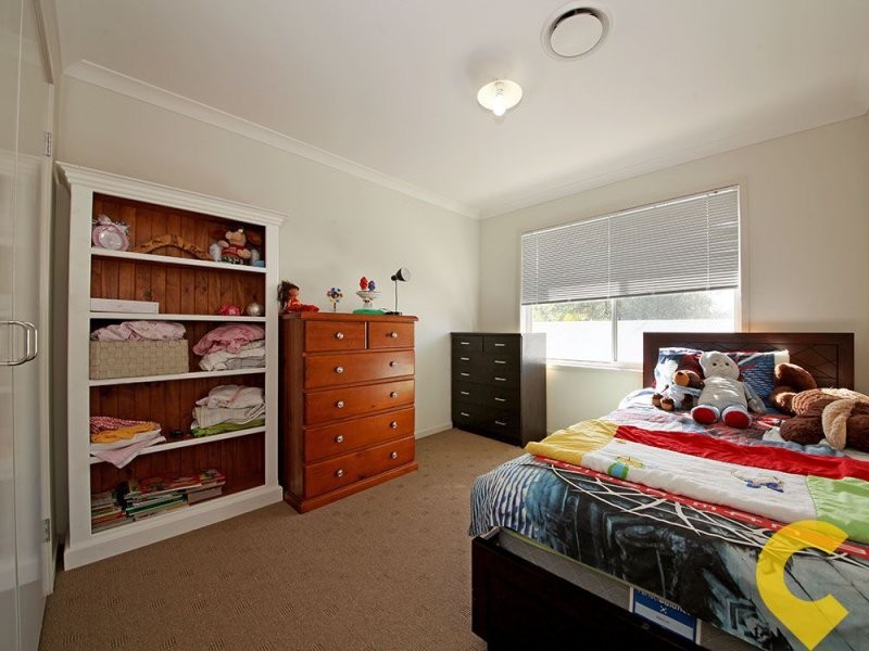 33 Longland Street, Redcliffe QLD 4020