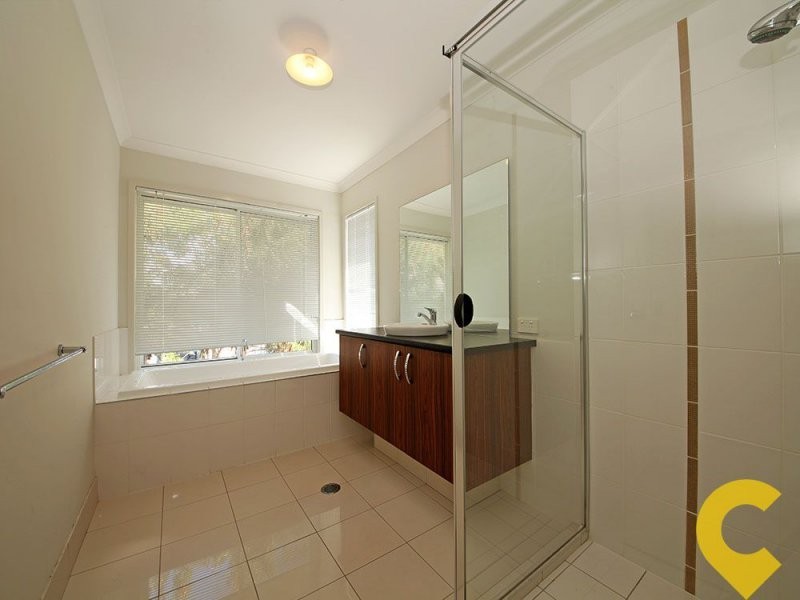 33 Longland Street, Redcliffe QLD 4020