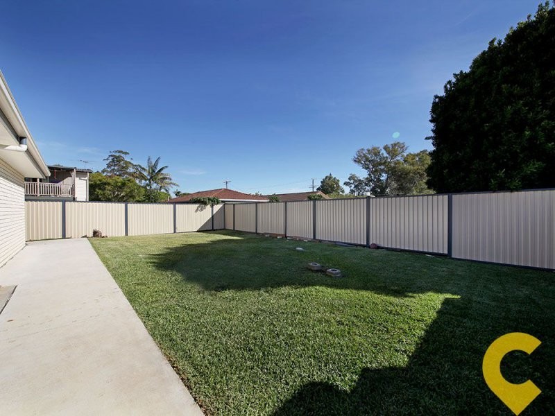 33 Longland Street, Redcliffe QLD 4020