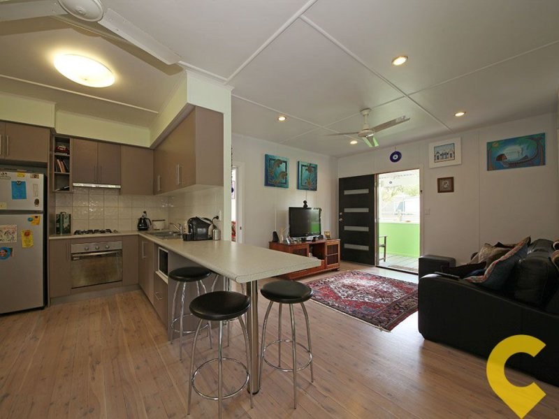 9 Cathie Street, Clontarf QLD 4019