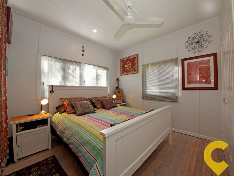 9 Cathie Street, Clontarf QLD 4019