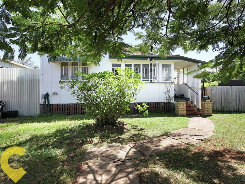 28 Bramble Street, Woody Point QLD 4019