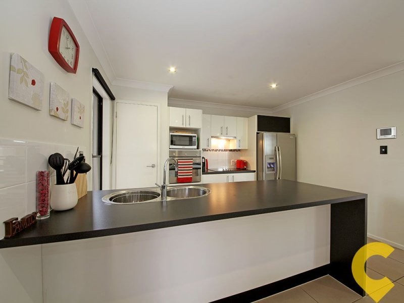 111 Oxley Avenue, Woody Point QLD 4019