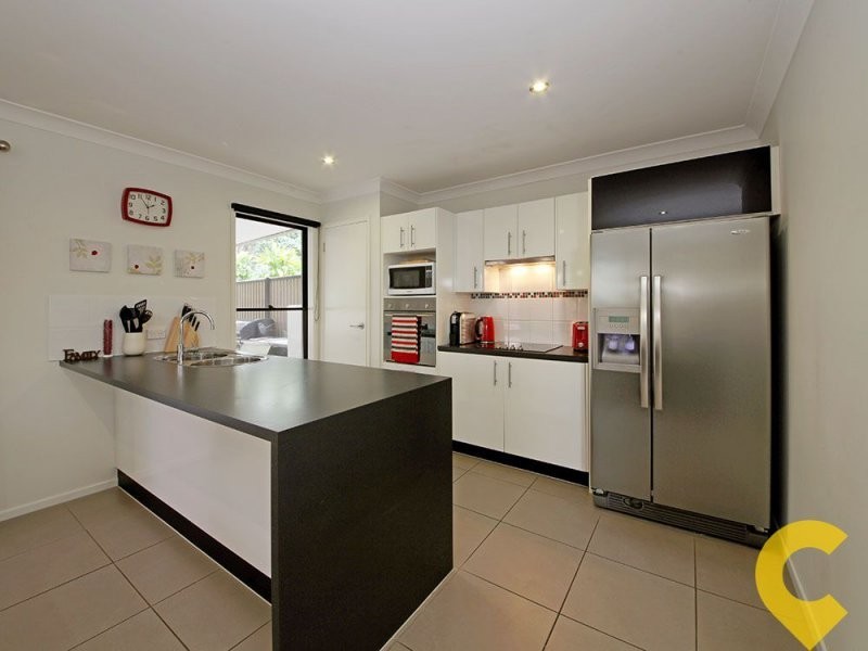 111 Oxley Avenue, Woody Point QLD 4019