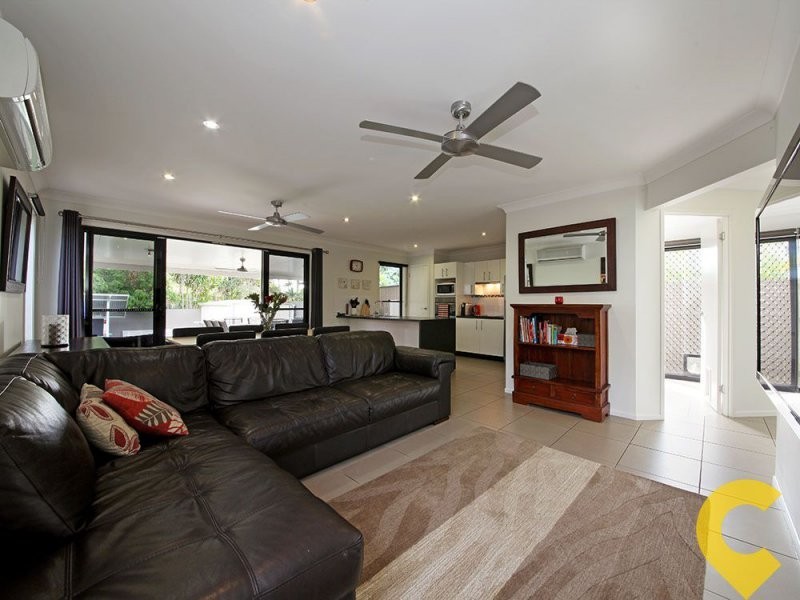 111 Oxley Avenue, Woody Point QLD 4019