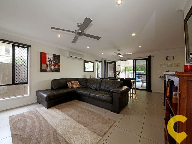 111 Oxley Avenue, Woody Point QLD 4019