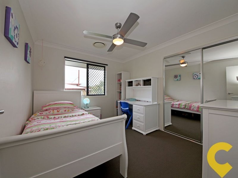 111 Oxley Avenue, Woody Point QLD 4019