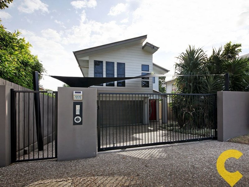 111 Oxley Avenue, Woody Point QLD 4019