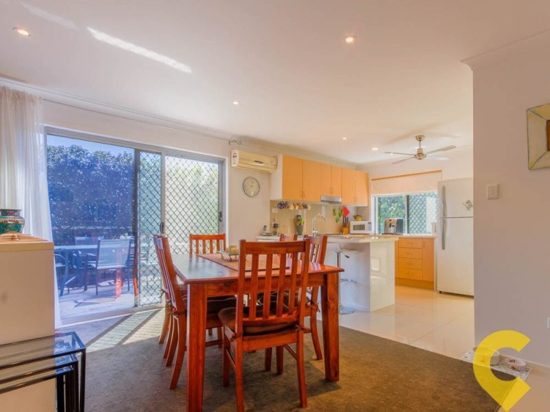 2/17 Lady Bowen Pde, Rothwell QLD 4022
