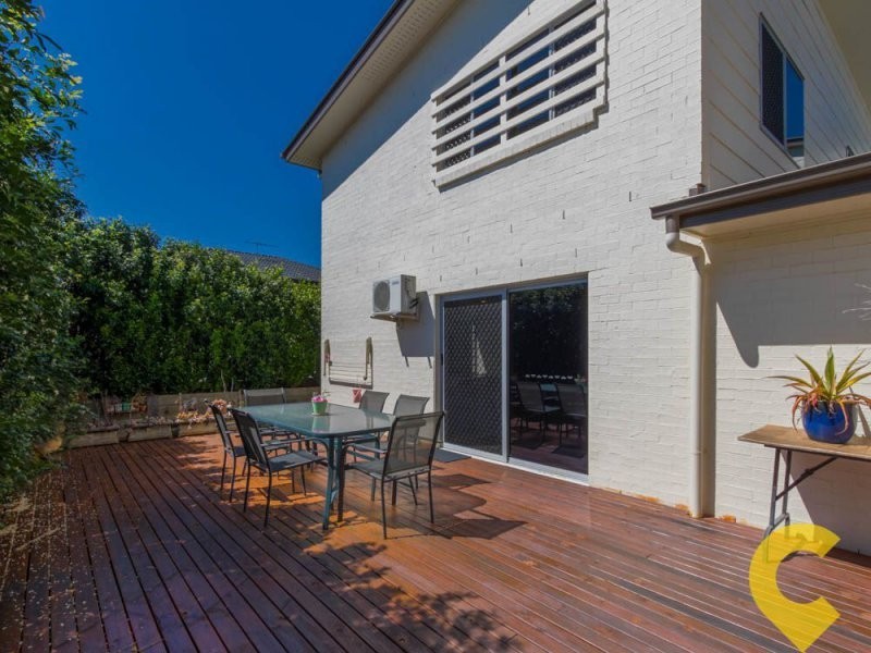2/17 Lady Bowen Pde, Rothwell QLD 4022