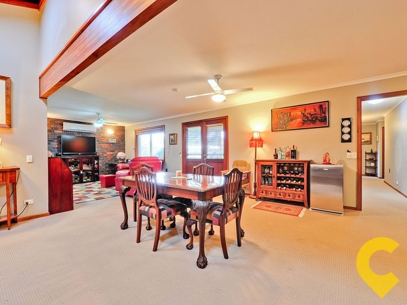 269 Winstanley Street, Carindale QLD 4152