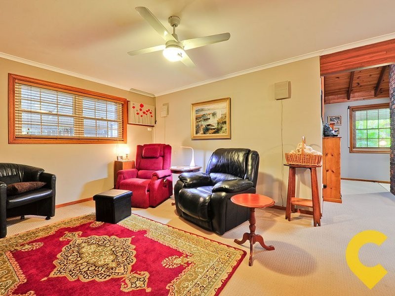 269 Winstanley Street, Carindale QLD 4152