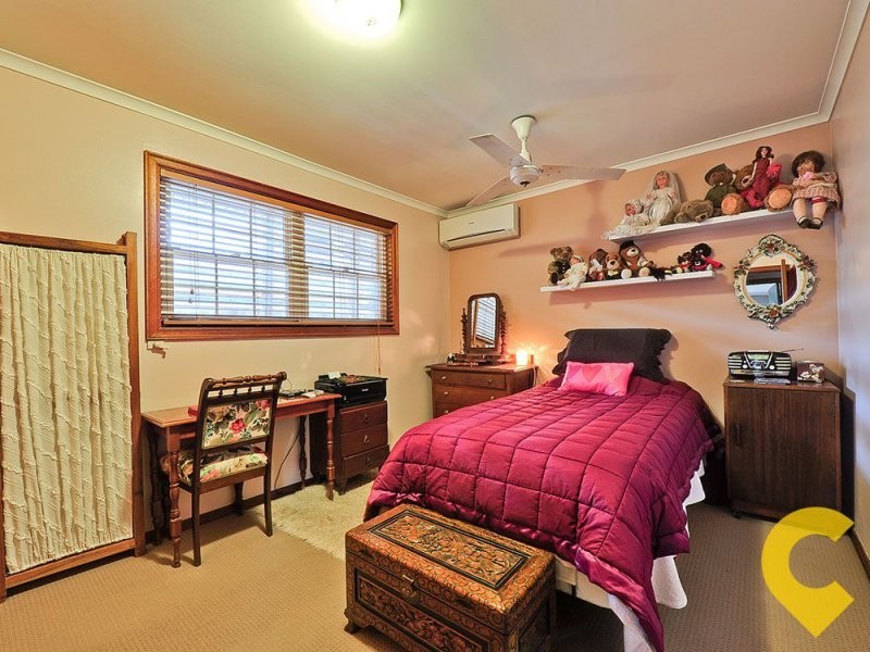 269 Winstanley Street, Carindale QLD 4152