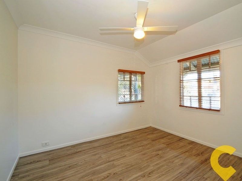 18 Donald Street, Woody Point QLD 4019