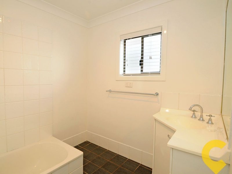 18 Donald Street, Woody Point QLD 4019