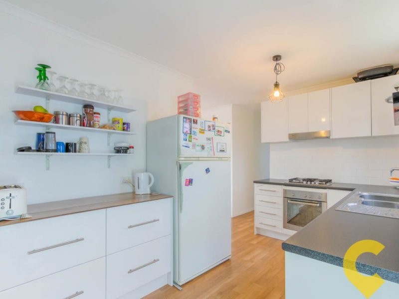 35 Sportsground Street, Redcliffe QLD 4020