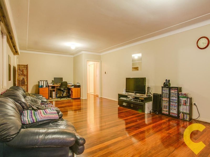 10 Alcester Street, Grange QLD 4051